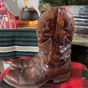 Women’s tooled leather boots!!